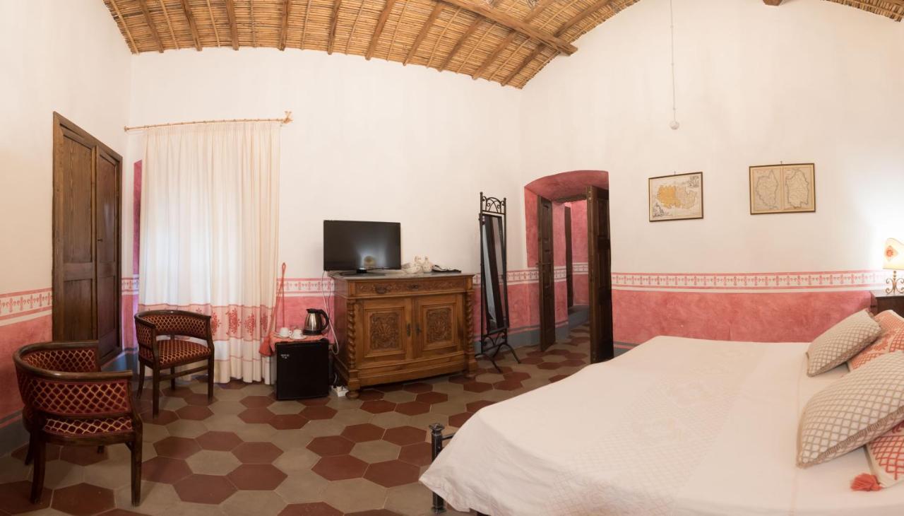 Hotel Anticos Palathos Orosei Exteriér fotografie